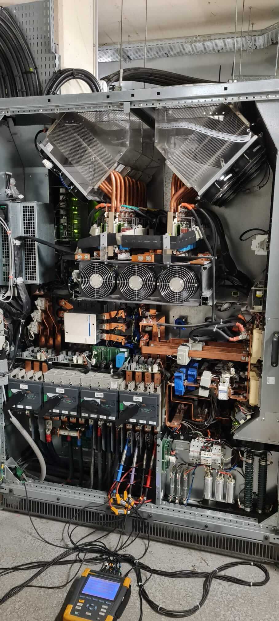 Commissioning, audit et astreinte électrique 24h/24